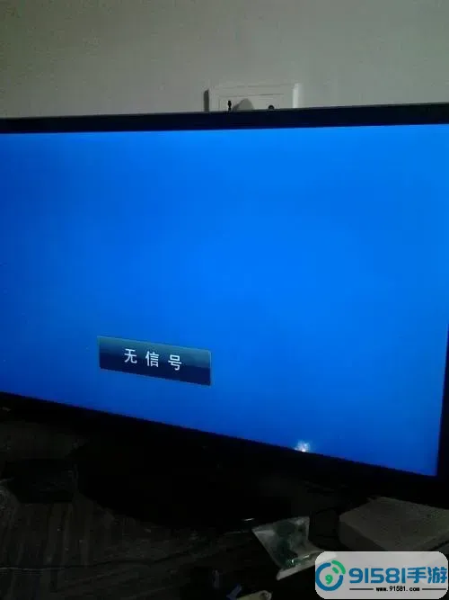 台式机屏幕显示无信号后黑屏-台式机屏幕显示无信号后黑屏,键盘插上没反应图1